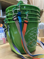 Futtereimer zum Umhängen - lebensmittelecht